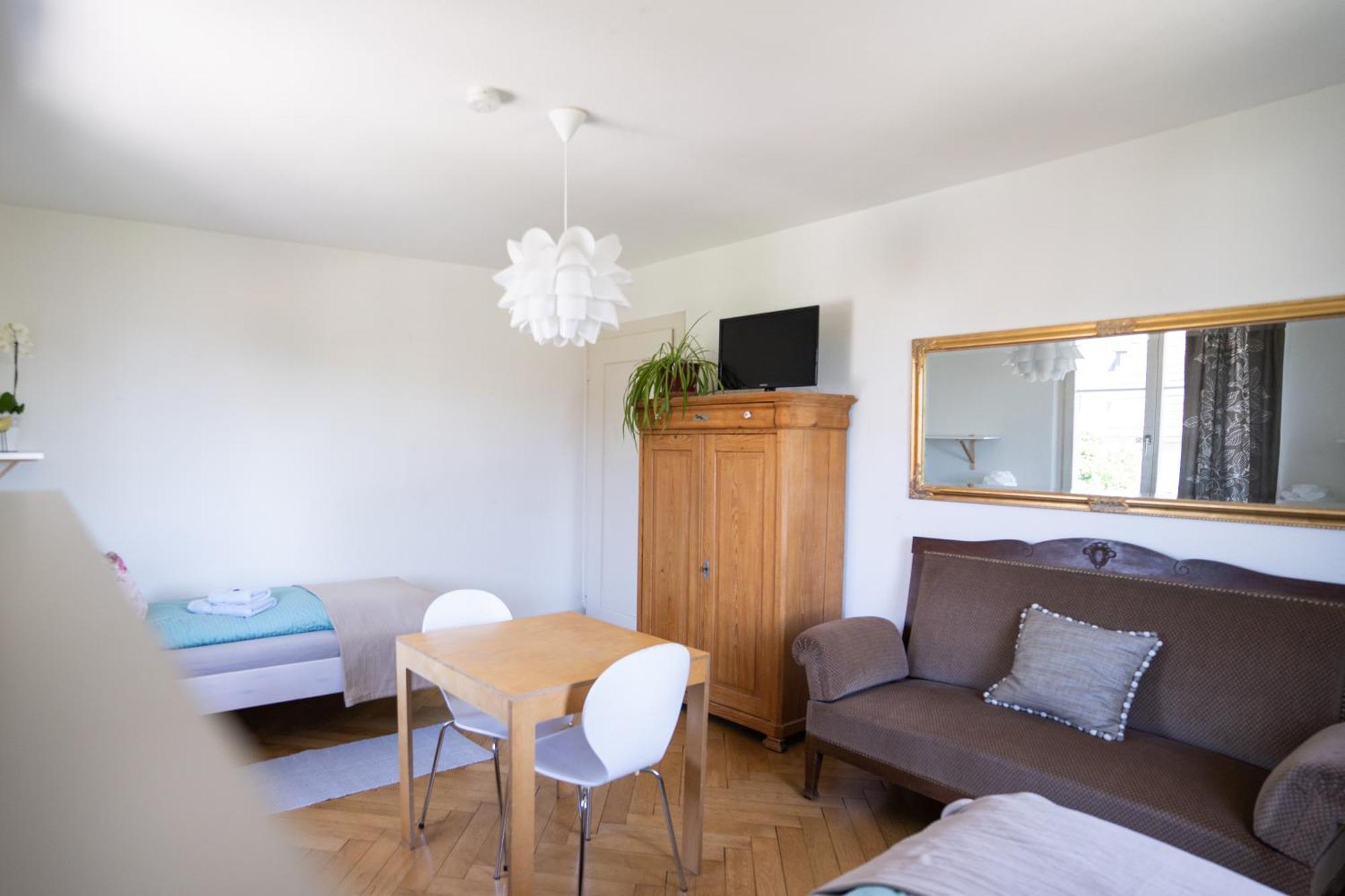 Gaestehaus Sonne Zuchwil エクステリア 写真